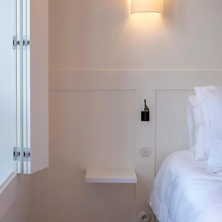 Montaigne 公寓式酒店 4*