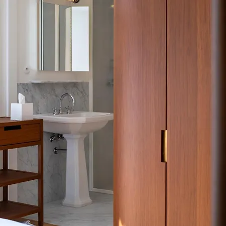 Montaigne 奥斯滕德