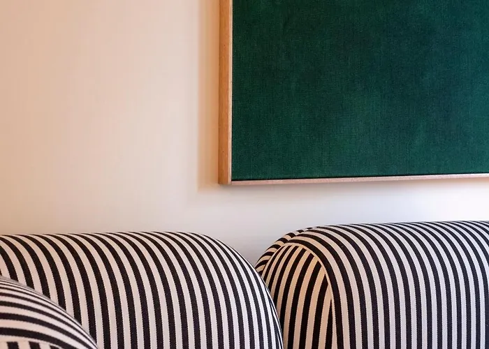 Hotel apartamentowy Montaigne 4*