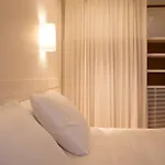 Montaigne Apartmanhotel 4*