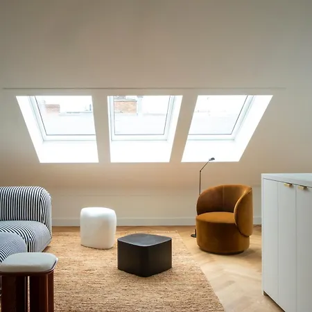 Montaigne מלון דירות 4*