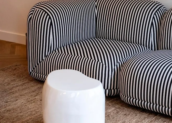 Montaigne 公寓式酒店